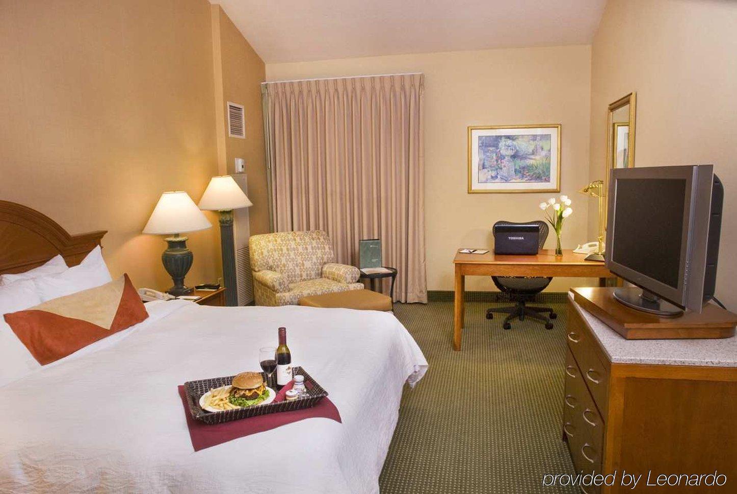 Hilton Garden Inn Cupertino Room photo